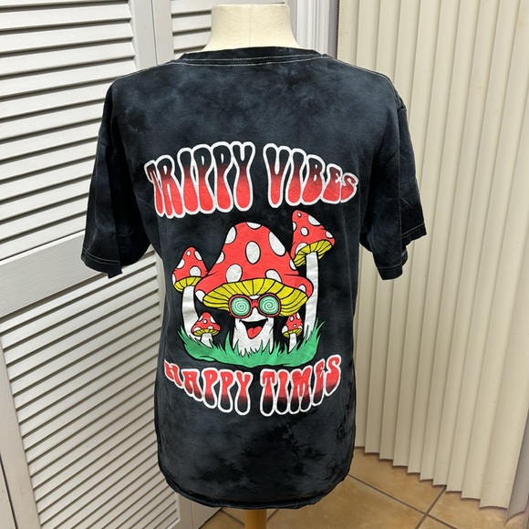 Eighty Eight Trippy Vibes Happy Times Tie Dye Mushroom Shirt Size Medium - Picture 3 of 4